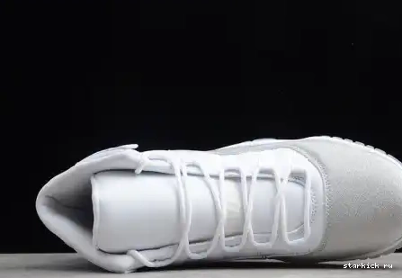 Jordan AR0715-100 Metallic SilverVast 11 AR0715-100 White Grey Air WMNS 0617